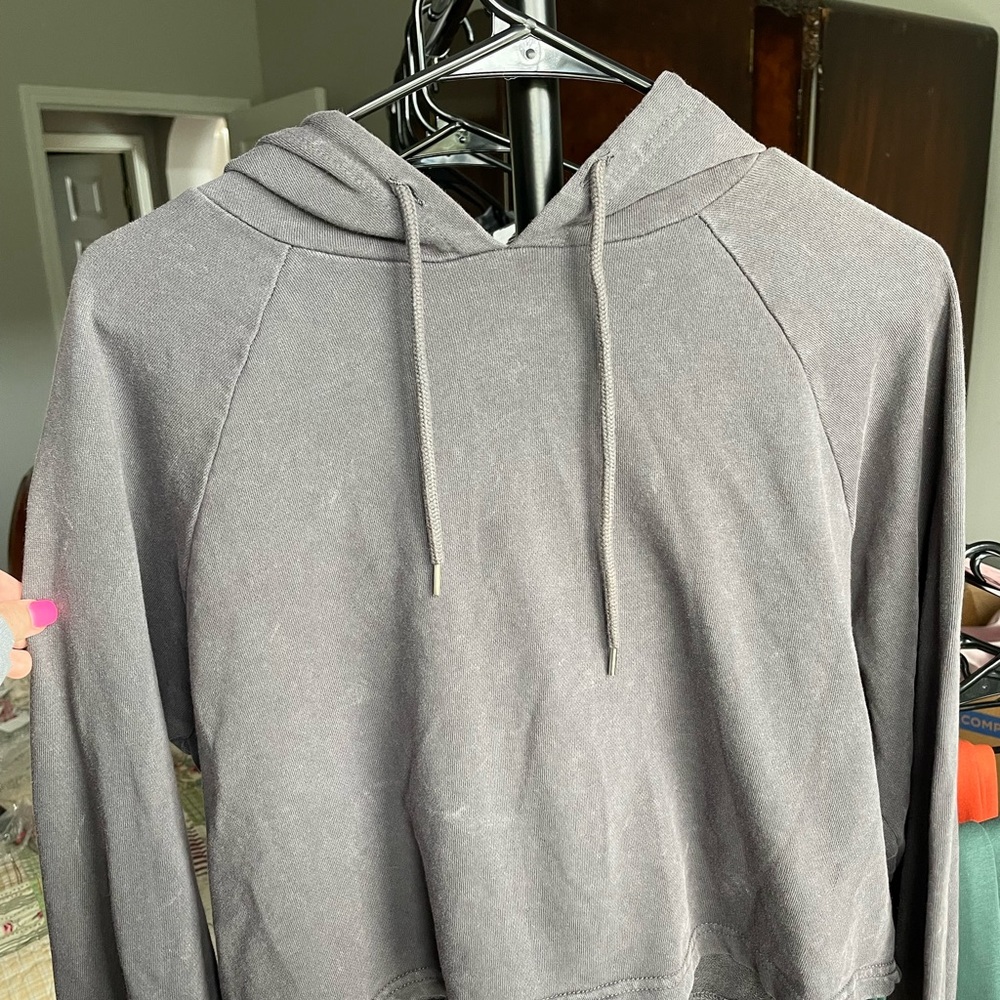 cropped forever 21 sweatshirt